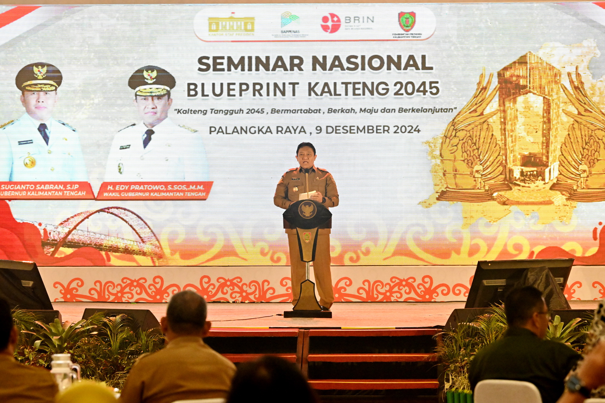 Wakil Gubernur Edy Pratowo Buka Seminar Nasional Blue Print Kalteng 2045